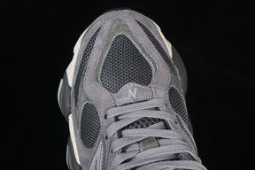 New Balance 9060 Smoke Grey