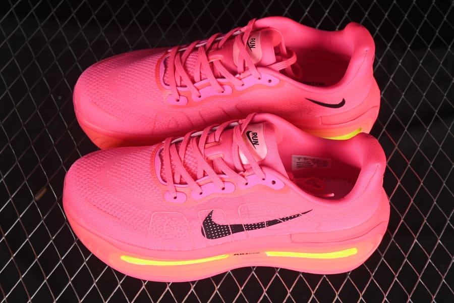 Nike Vomero Premium Hyper Pink