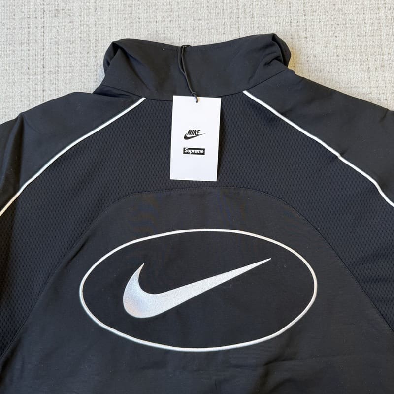 Jaqueta Supreme x Nike Track Yellow