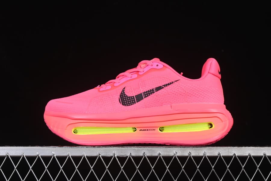 Nike Vomero Premium Hyper Pink