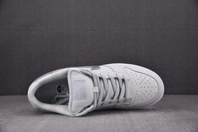 Concepts x Nike SB Dunk Low White Lobster