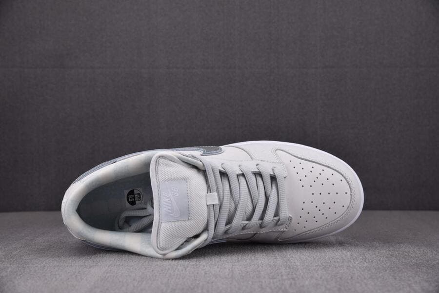 Concepts x Nike SB Dunk Low White Lobster